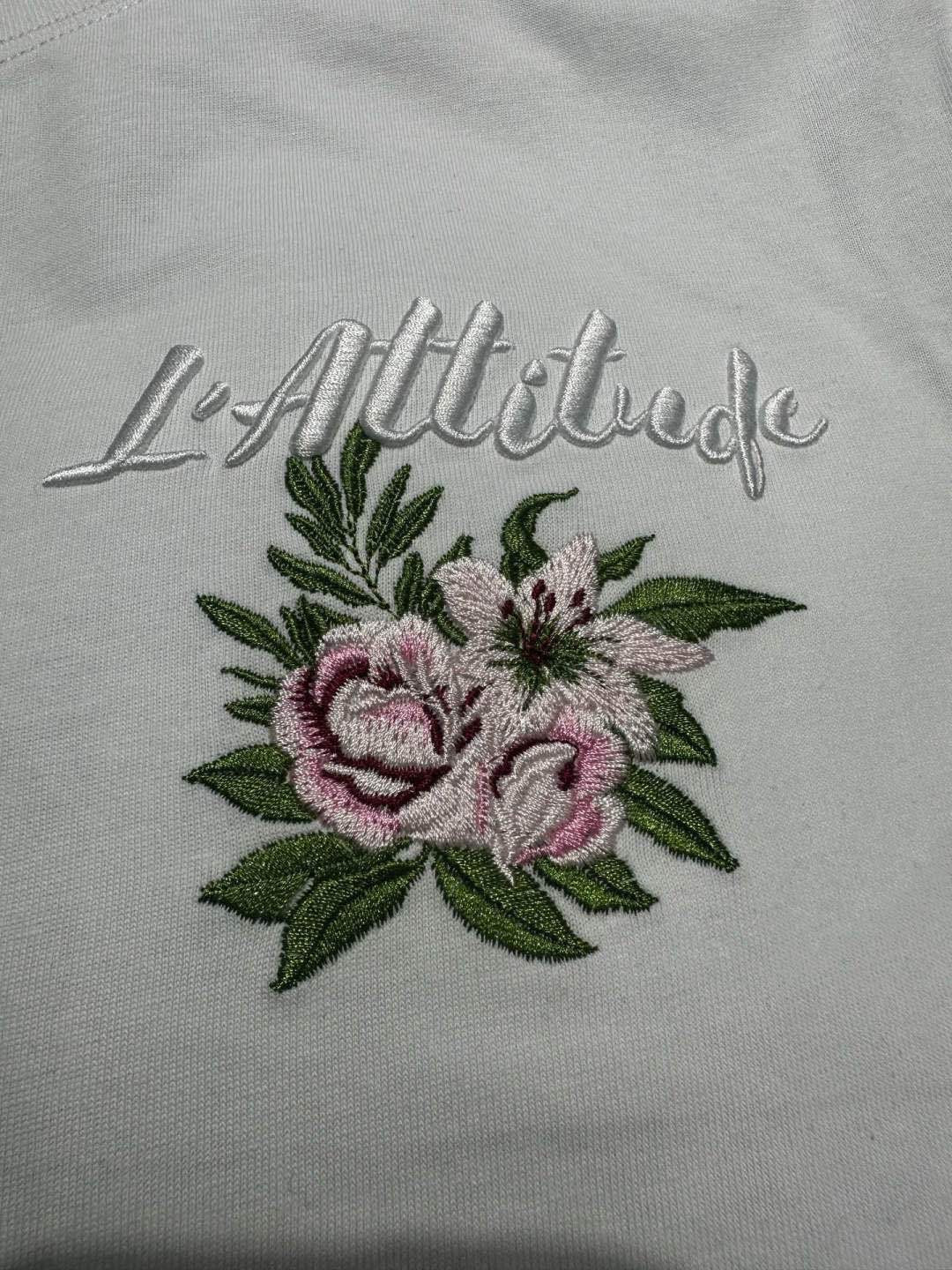 T-shirt Blanc Brodé « L'Attitude » 60210-1 Blanc