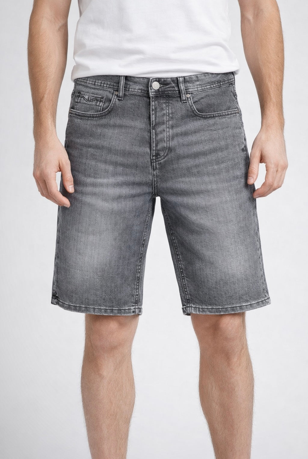 SHORT EN JEAN GRIS DELAVE