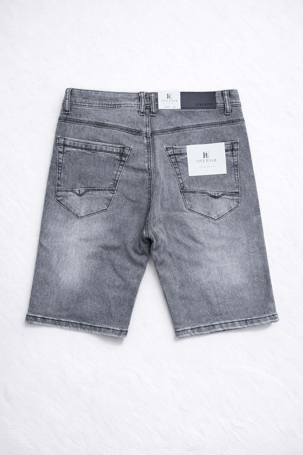 SHORT EN JEAN GRIS DELAVE